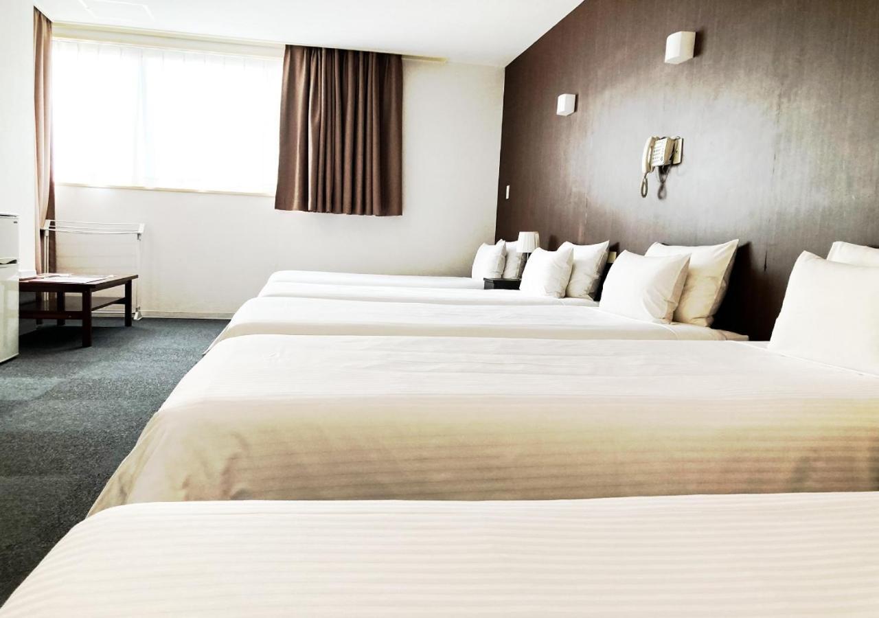Okinawa Hotel Precia Наха Стая снимка